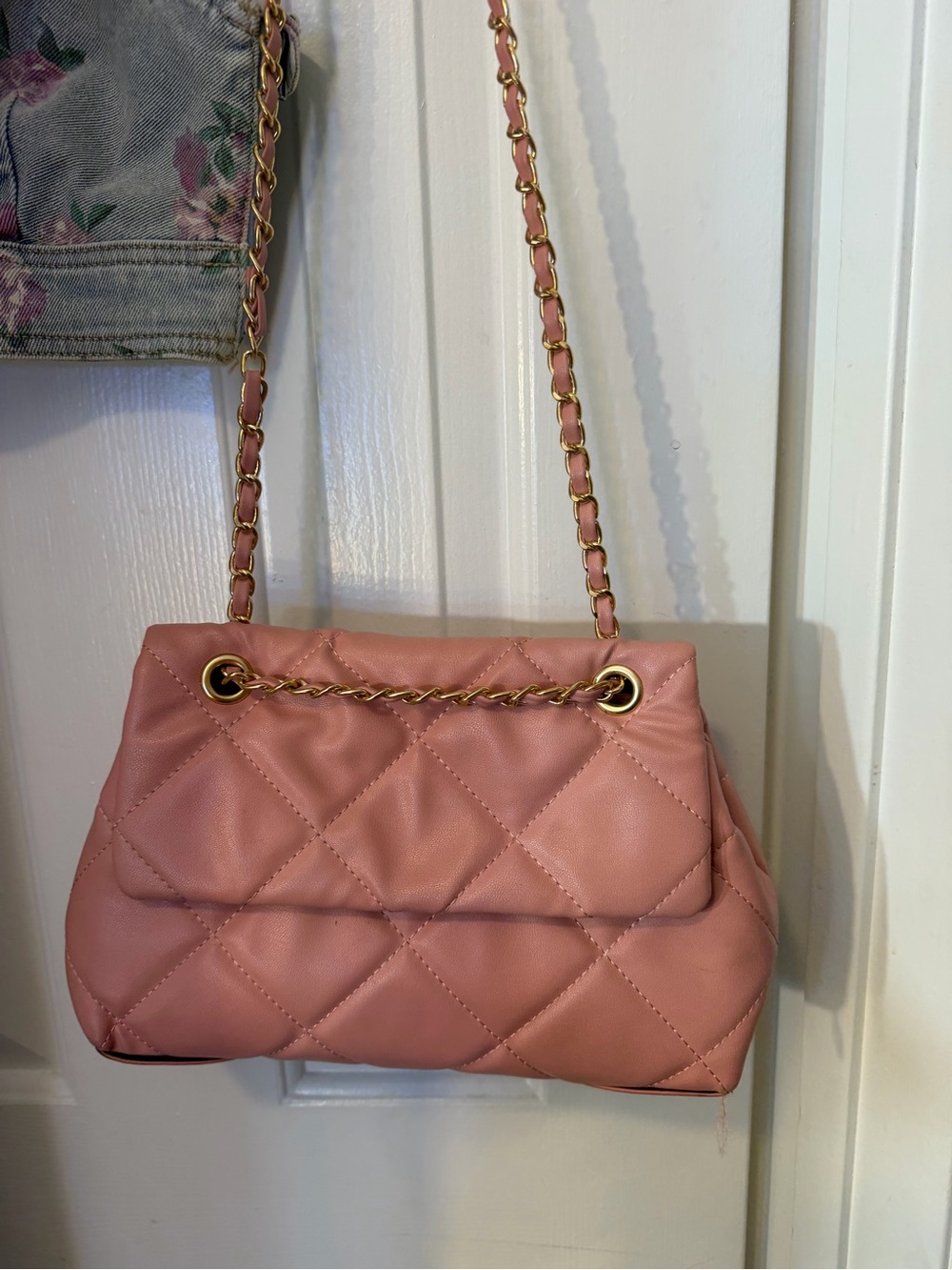 Quilted Pink Chain Shoulder Bag - Unbranded
